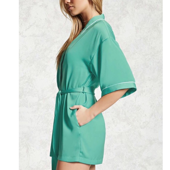 NWT Forever 21 Satin Short Robe - Picture 6 of 6
